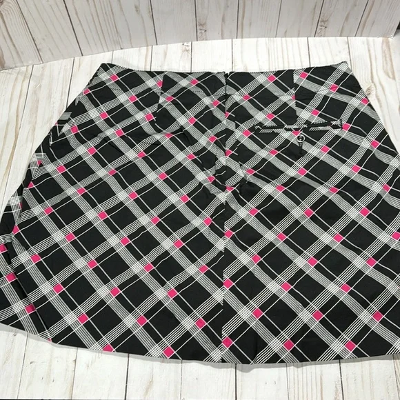 NWT - Lady Hagen golf skort - Picture 4 of 11